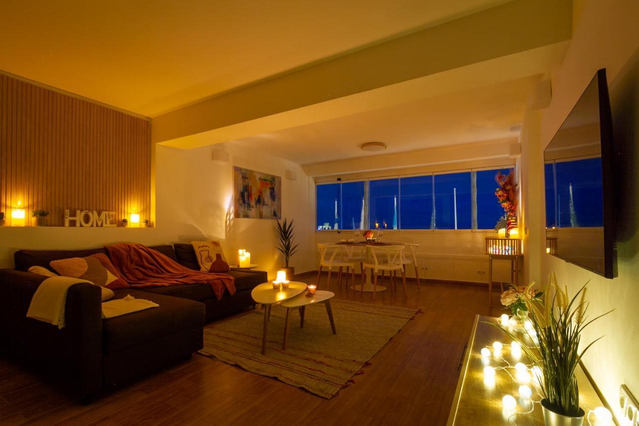 Banus - Front Apartment *
