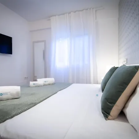 Marbella Banus Suites - Marbella Beach Front Suite Apartment Exterior photo